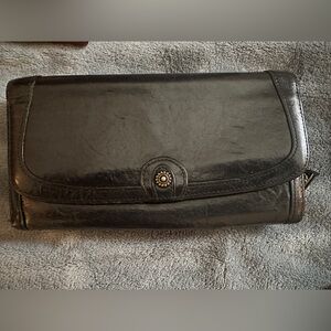 Black leather Dakota large wallet